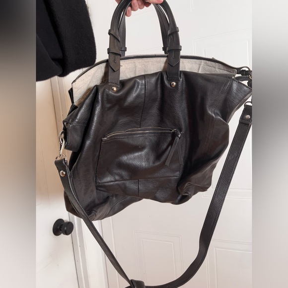 Big Leather Tote - Picture 1 of 3